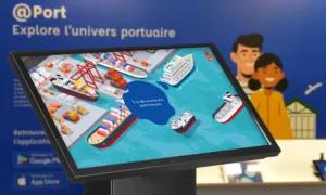 Mise en situation de la borne tactile pour l'Union des Ports de France