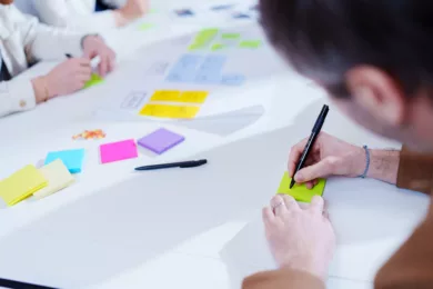 Espace de travail agence digitale Adeliom développement web B2B