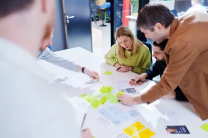 Atelier collaboratif agence Adeliom conseil stratégie digitale B2B